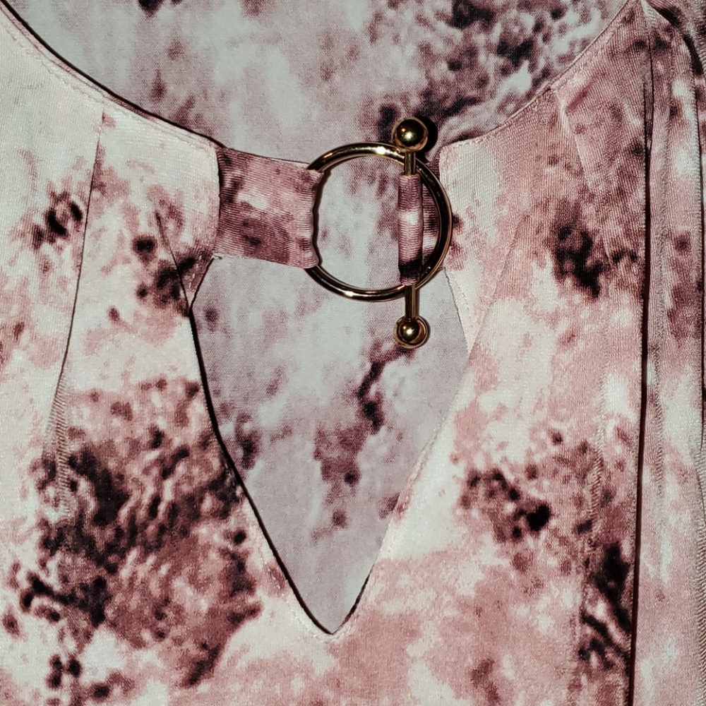 Maroon top - Picture 2 of 2
